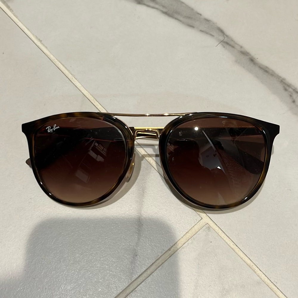 Ray- Ban 4285 Sunglasses